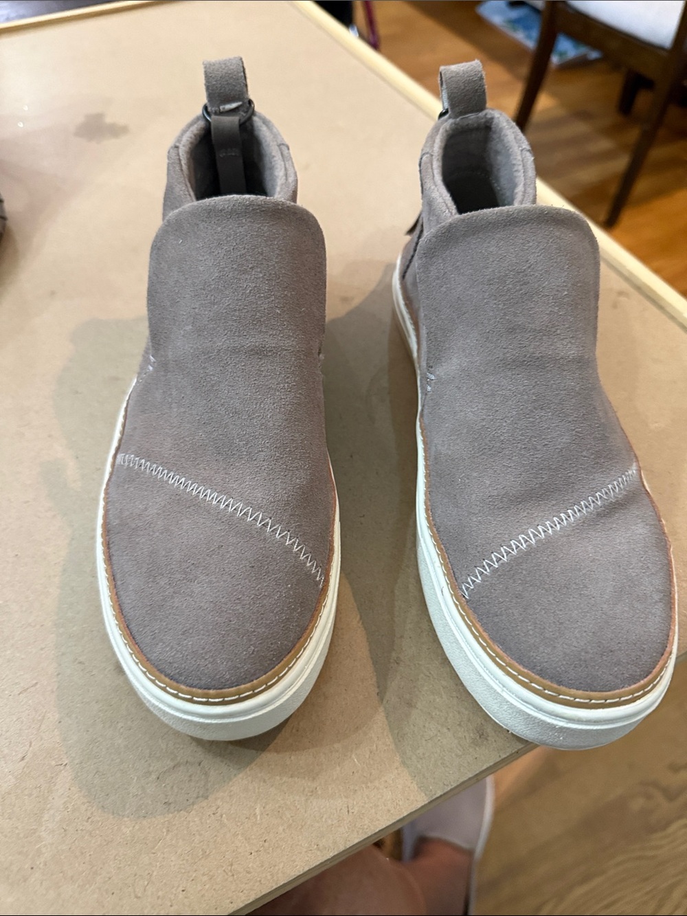 Tomβs Paxton sneaker boots size 6.5 womenβs